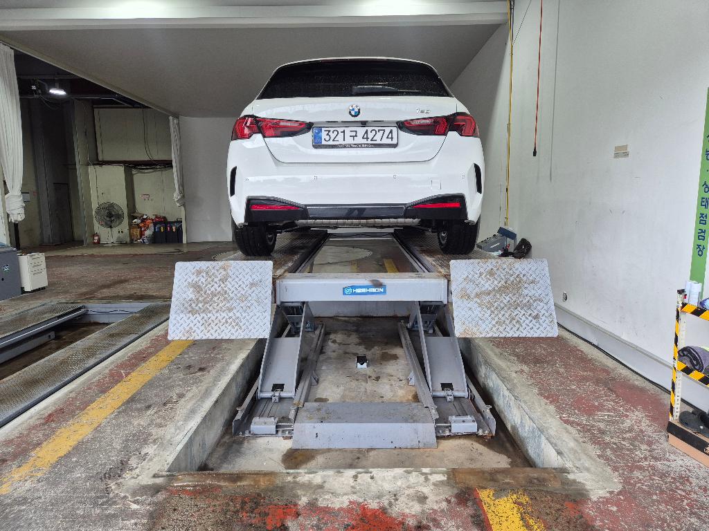 BMW 1-Series 2025 — inspection photo 2