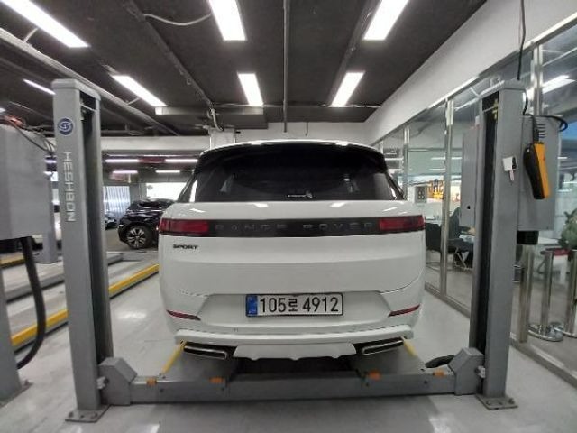 Land Rover Range Rover Sport 2026 — inspection photo 2