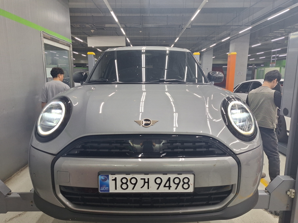 Mini Cooper 2025 — inspection photo 1