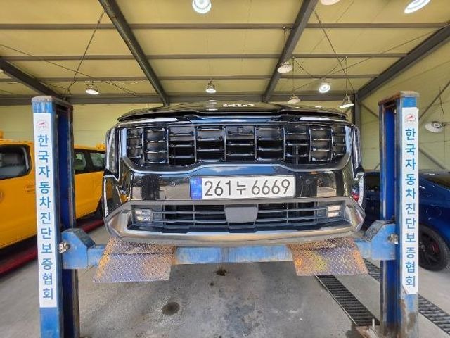 Kia Canival 2025 — inspection photo 1