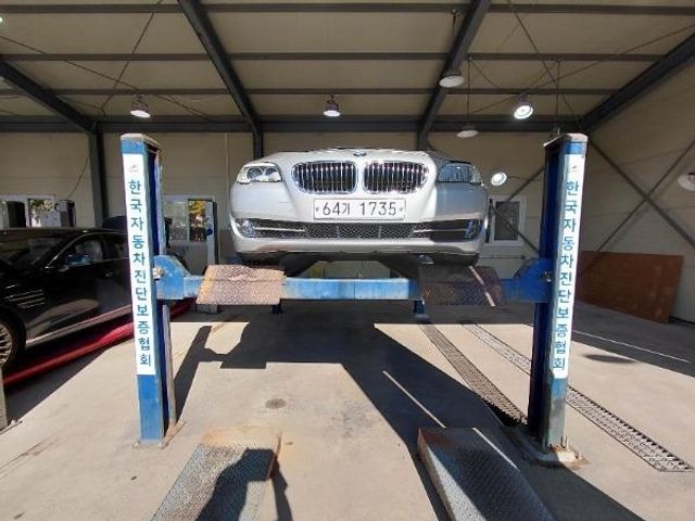 BMW 5-Series 2013 — inspection photo 1