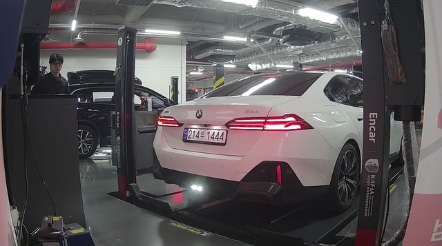 BMW 5-Series 2024 — inspection photo 2