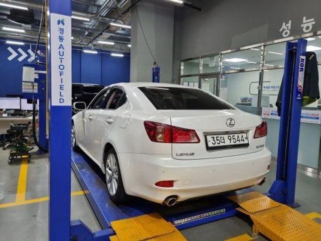 Lexus IS 2012 — inspection photo 2