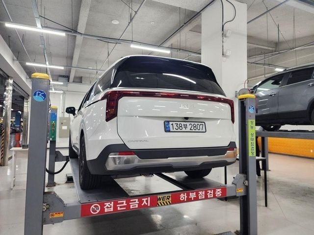 Kia Canival 2025 — inspection photo 2