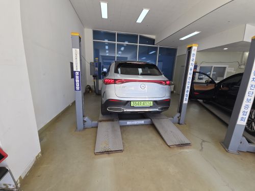 Mercedes-Benz EQE 2023 — inspection photo 2