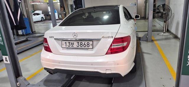 Mercedes-Benz C-Class 2013 — inspection photo 1