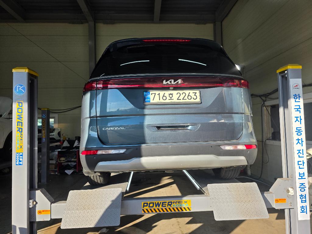 Kia Canival 2023 — inspection photo 2