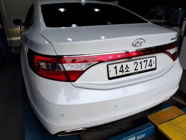 Hyundai Grandeur 2015 — inspection photo 2