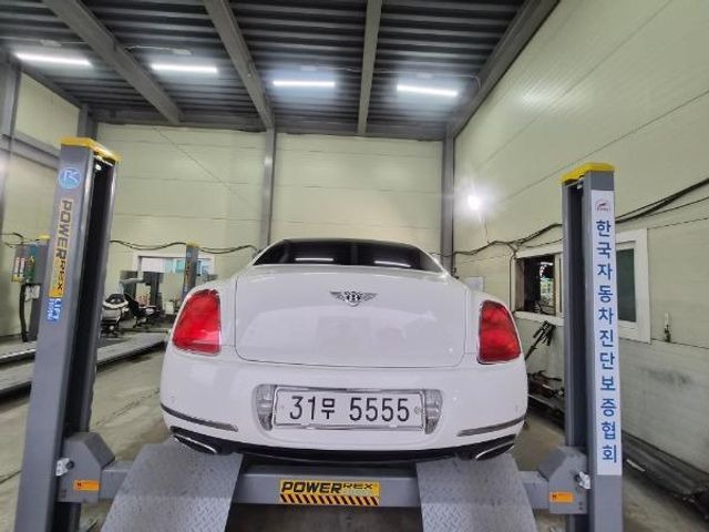 Bentley Flying Spur 2010 — inspection photo 2