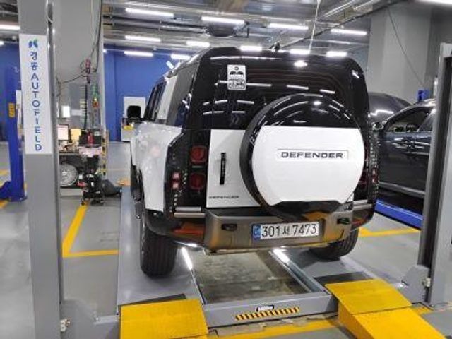 Land Rover Defender 2024 — inspection photo 2