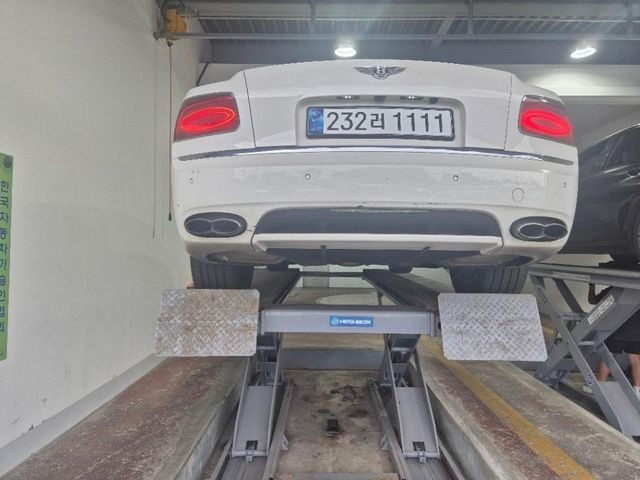 Bentley Flying Spur 2016 — inspection photo 2