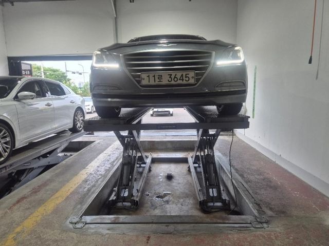 Hyundai Genesis 2016 — inspection photo 1