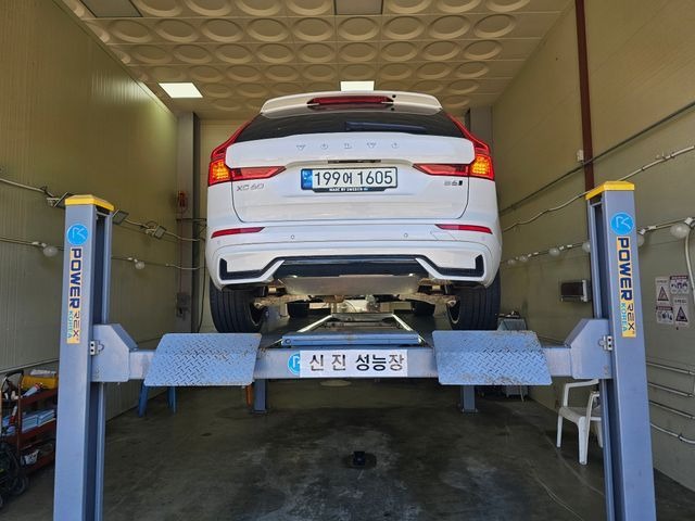 Volvo XC60 2022 — inspection photo 2
