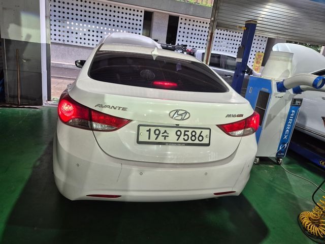 Hyundai AVANTE 2012 — inspection photo 2