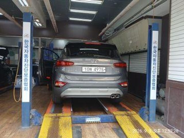 Hyundai Santafe 2019 — inspection photo 2