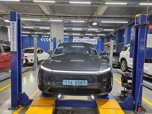 Tesla Model Y 2025 — inspection photo 1