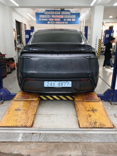 Tesla Model Y 2026 — inspection photo 2