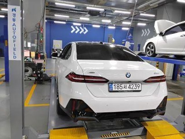 BMW 5-Series 2024 — inspection photo 2