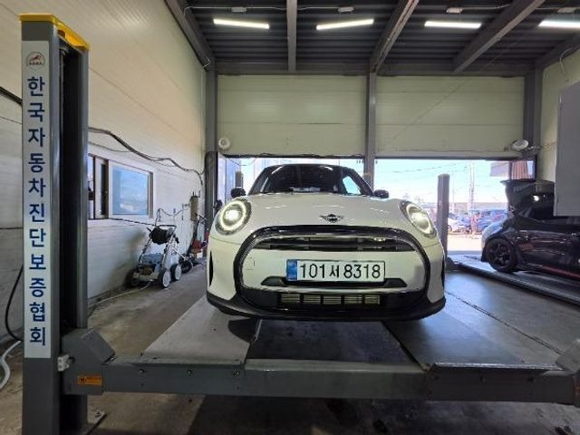 Mini Cooper 2024 — inspection photo 1