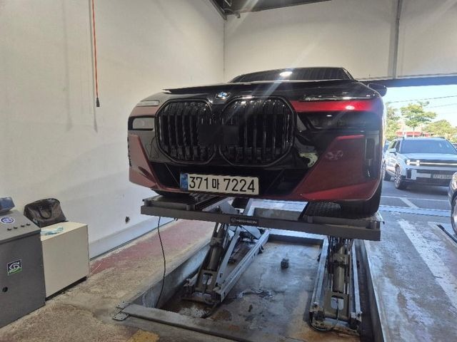 BMW 7-Series 2026 — inspection photo 1