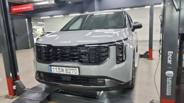 Kia Canival 2025 — inspection photo 1