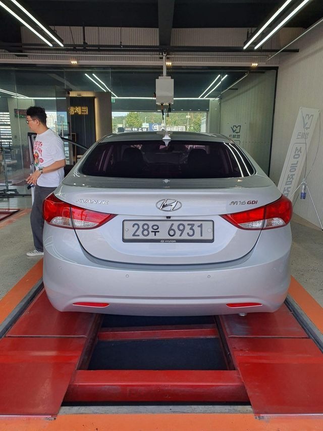 Hyundai AVANTE 2012 — inspection photo 2