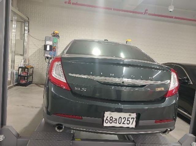 Lincoln MKS 2016 — inspection photo 2