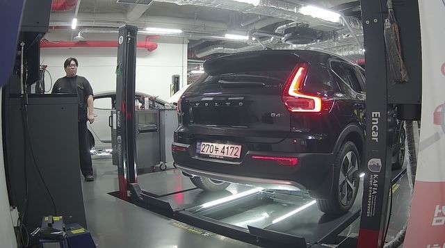 Volvo XC40 2023 — inspection photo 2