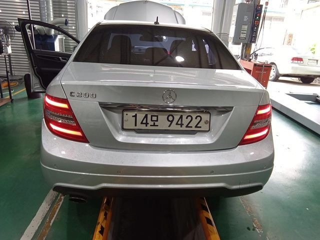 Mercedes-Benz C-Class 2012 — inspection photo 2