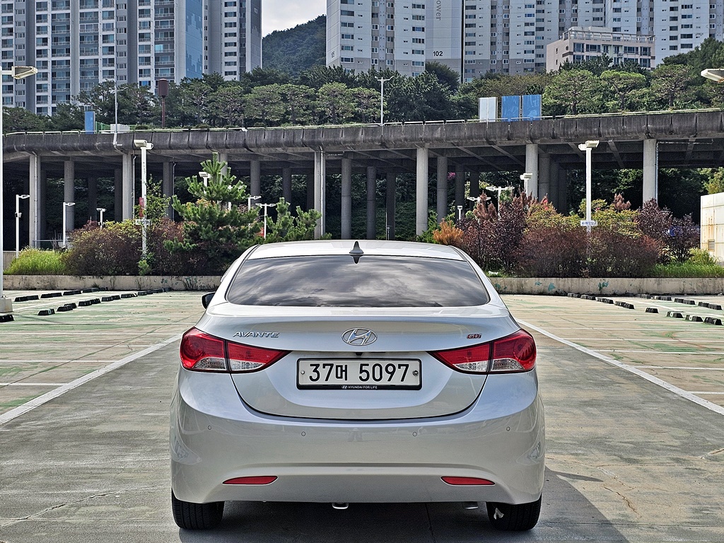 Hyundai AVANTE 2014 — inspection photo 2