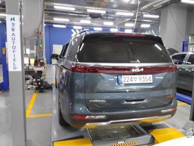 Kia Canival 2023 — inspection photo 2