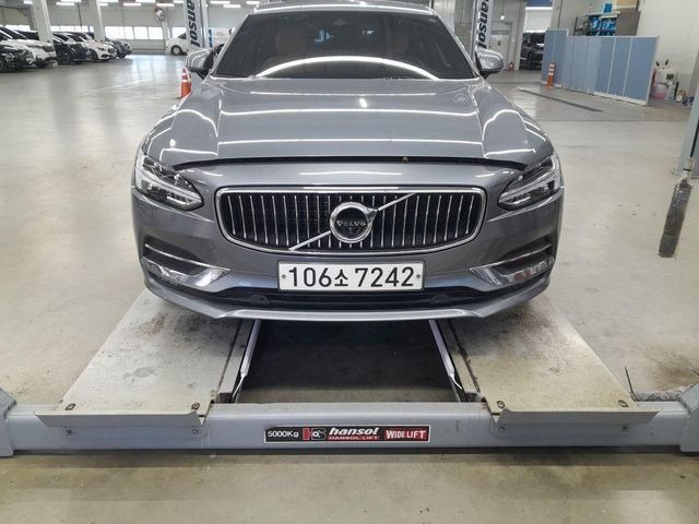 Volvo S90 2017 — inspection photo 1