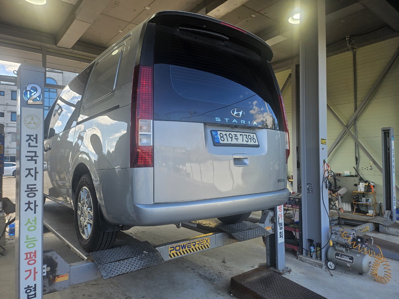 Hyundai Staria 2022 — inspection photo 2