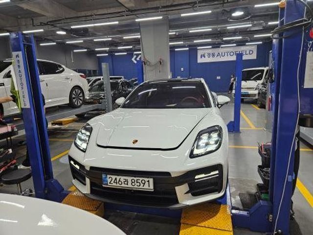 Porsche Panamera 2025 — inspection photo 1