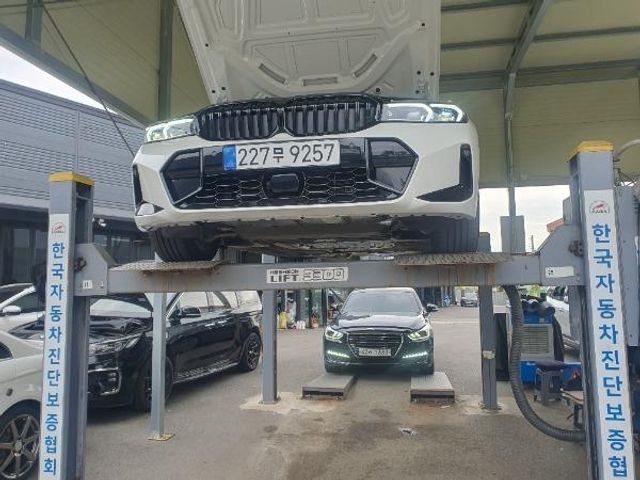 BMW 3-Series 2026 — inspection photo 1