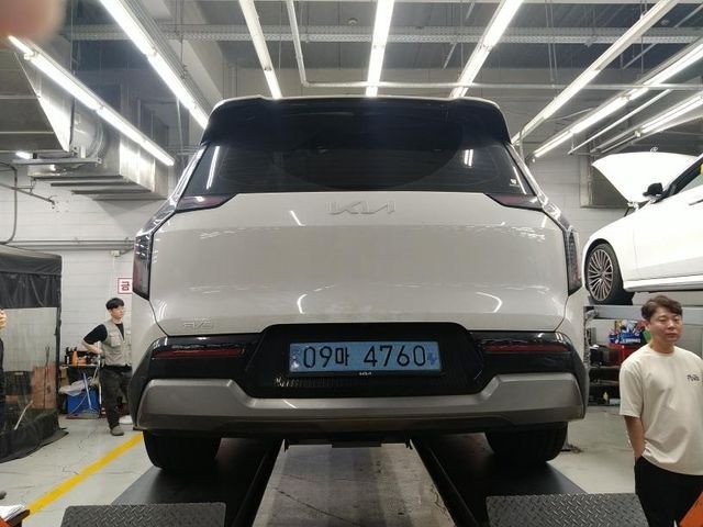 Kia EV9 2024 — inspection photo 2