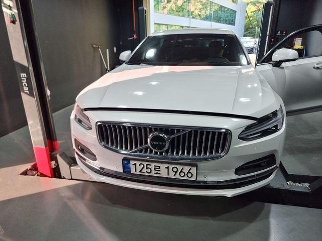 Volvo S90 2023 — inspection photo 1
