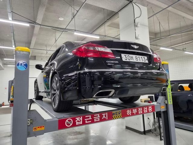 Hyundai Genesis 2013 — inspection photo 2