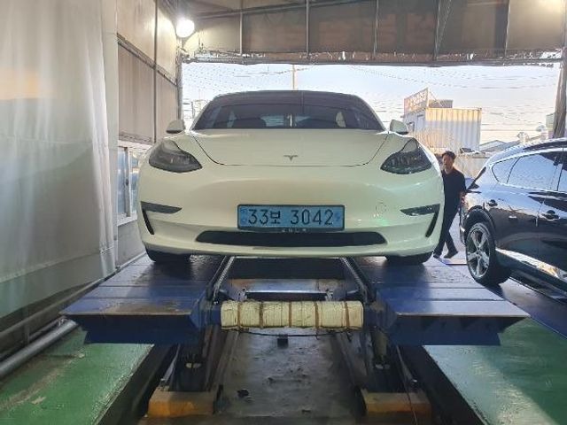 Tesla Model 3 2022 — inspection photo 1