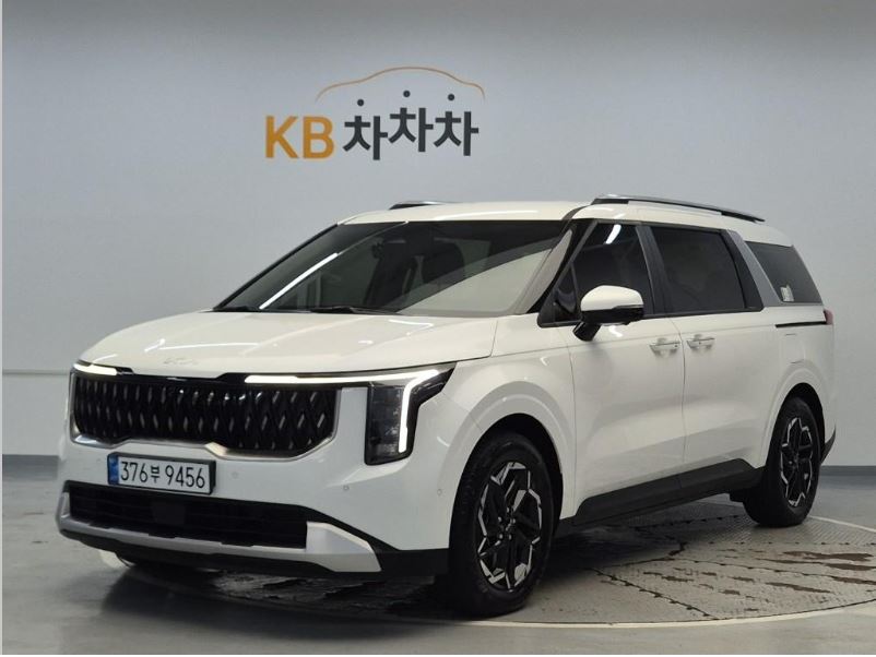 Kia Canival 2025 — inspection photo 1