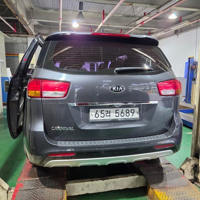 Kia Canival 2017 — inspection photo 2