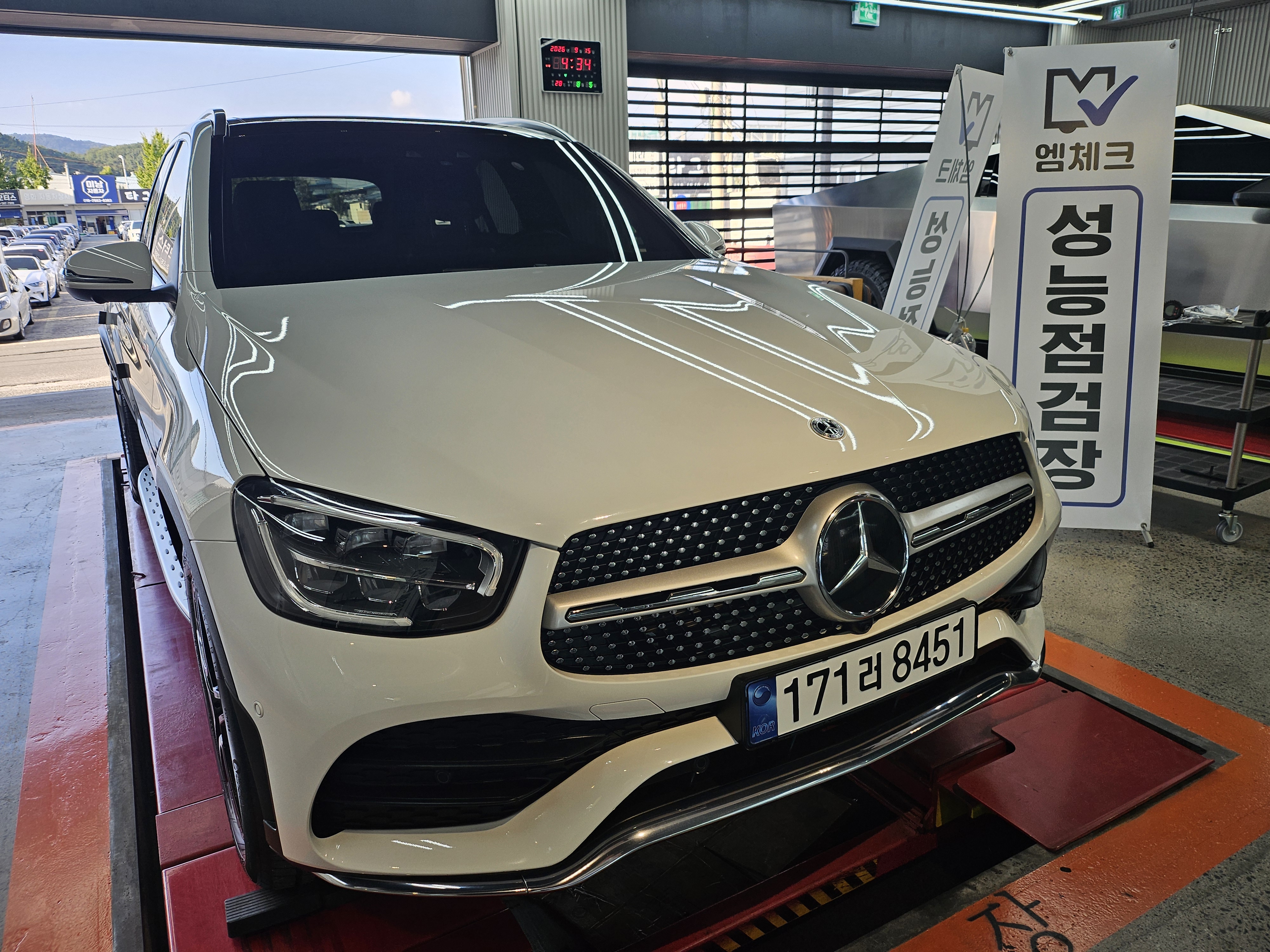 Mercedes-Benz GLC-Class 2022 — inspection photo 1