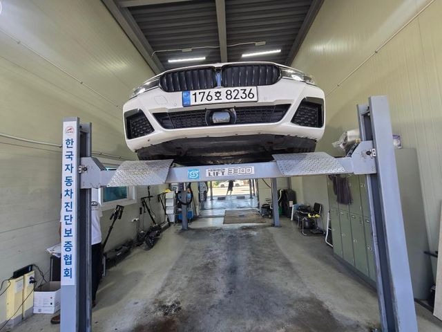 BMW 5-Series 2023 — inspection photo 1