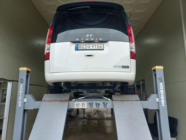 Hyundai Staria 2023 — inspection photo 2