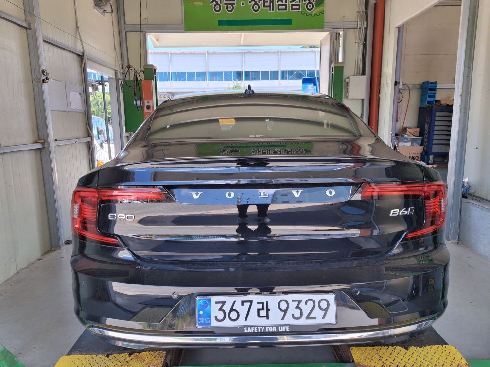 Volvo S90 2024 — inspection photo 2