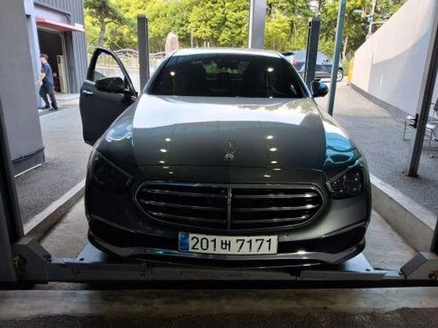 Mercedes-Benz E-Class 2023 — inspection photo 1
