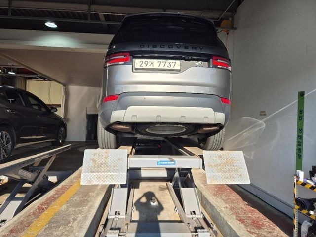 Land Rover Discovery 2018 — inspection photo 2