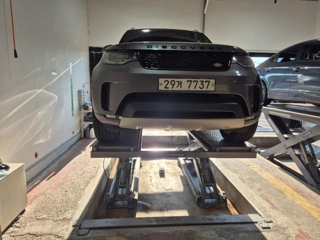 Land Rover Discovery 2018 — inspection photo 1