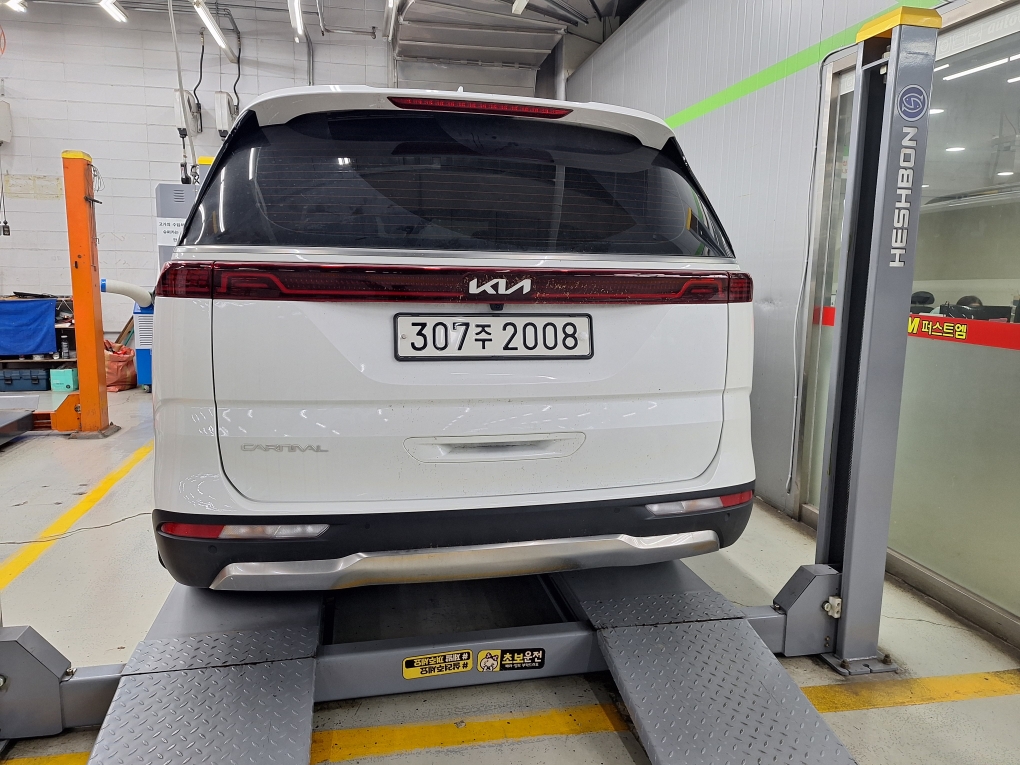 Kia Canival 2023 — inspection photo 2