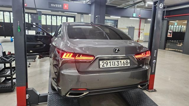 Lexus LS 2020 — inspection photo 2